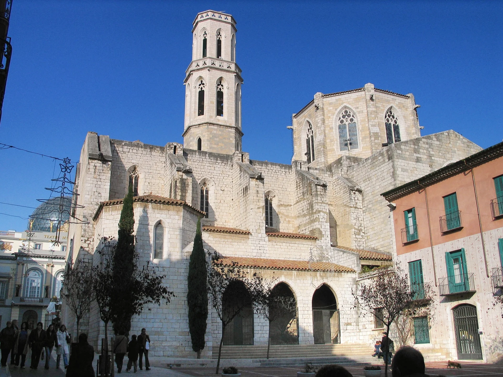 Reparar tejados en Figueras